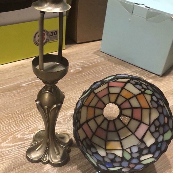 PARTYLITE TIFFANY STYLE TEALIGHT LAMP - Picture 2 of 2